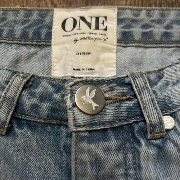 ONE- BY One Teaspoon size 24 distressed mini skirt in EUC - Picture 4 of 14